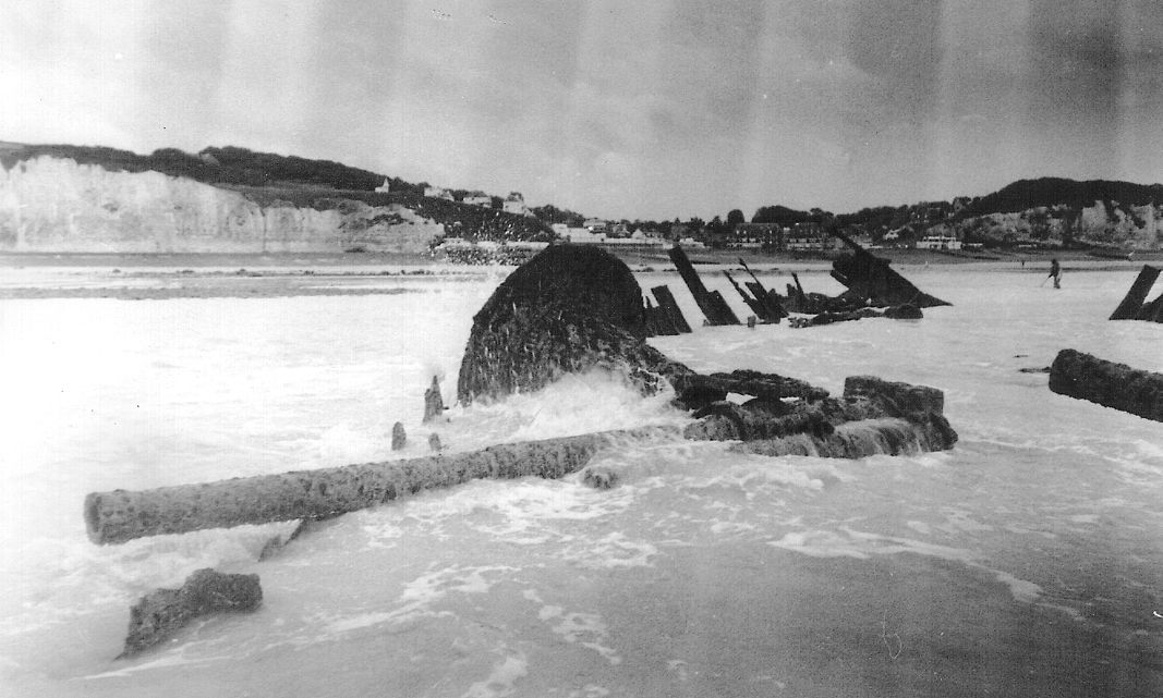 L’épave du Cérons avant 1995 (Photo GRIEME)