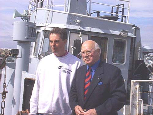 Kevin Smith.... l'homme clef... et Allistair CLARCK... survivant anglais du naufrage