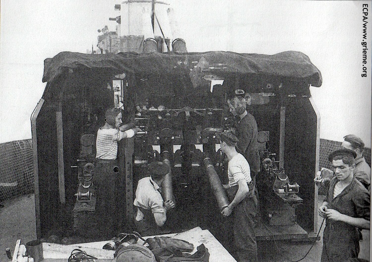 Affût de 102 arrière