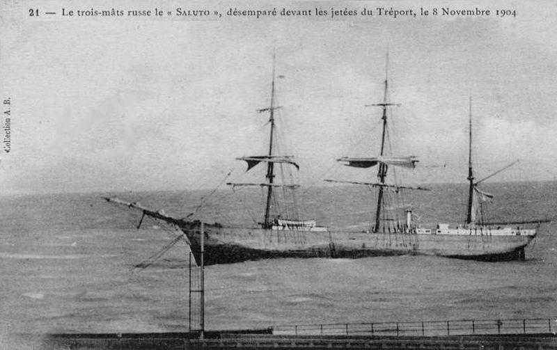 le Saluto immobilise par ses ancres